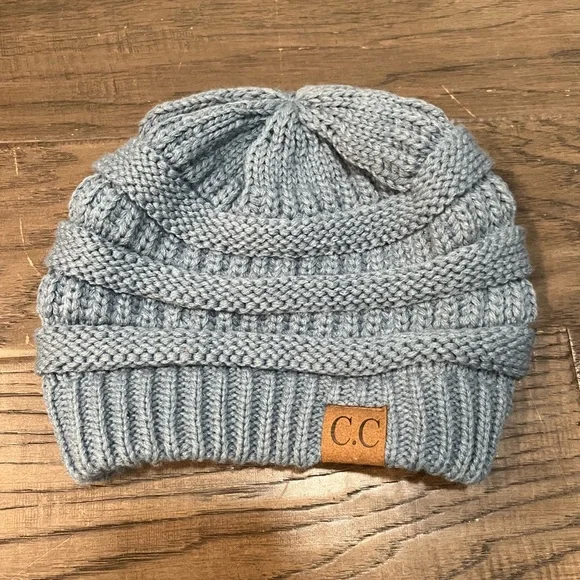 CC Baby Blue Beanie - Picture 1 of 2